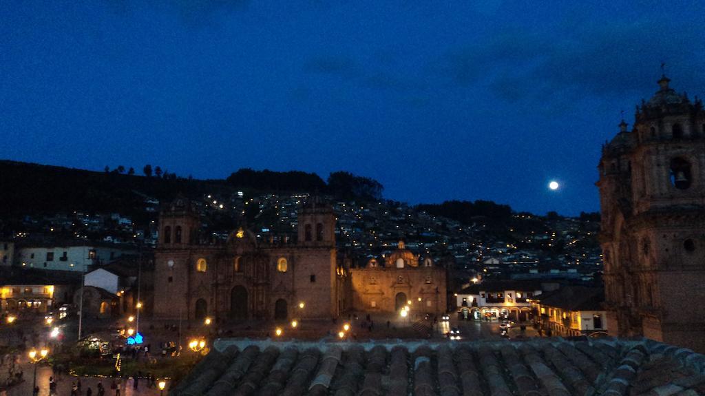 Plaza De Armas 3*